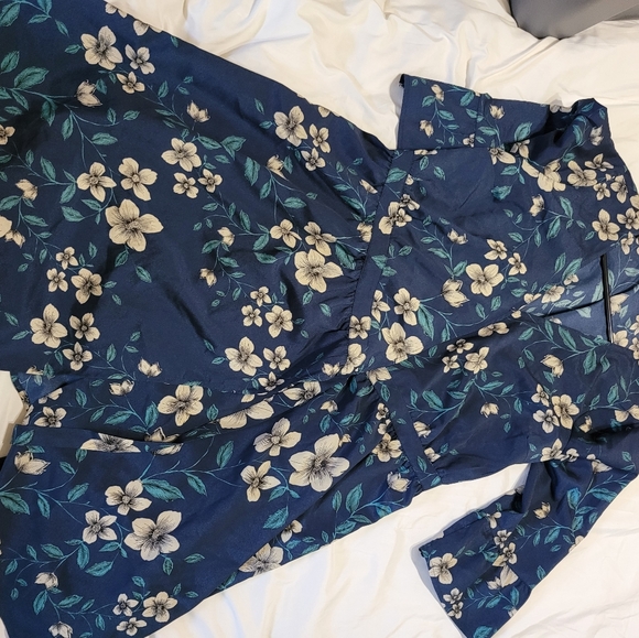 Bass dress - Picture 1 of 2